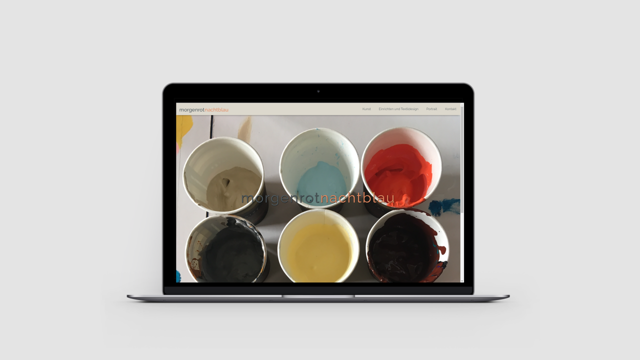Referenz morgenrotnachtblau Vorschau Webseite auf Laptop
